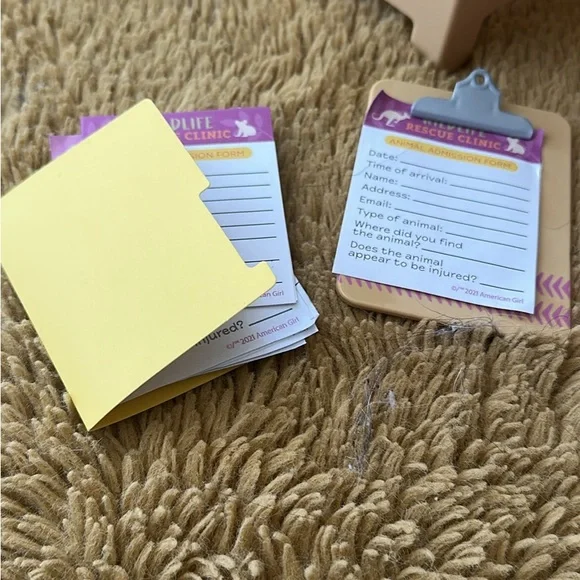 American Girl Kira's Animal Exam Table rescue clinic - Picture 4 of 7